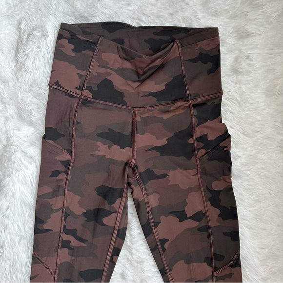 Lululemon Fast & Free Tight *Brushed - Picture 3 of 5